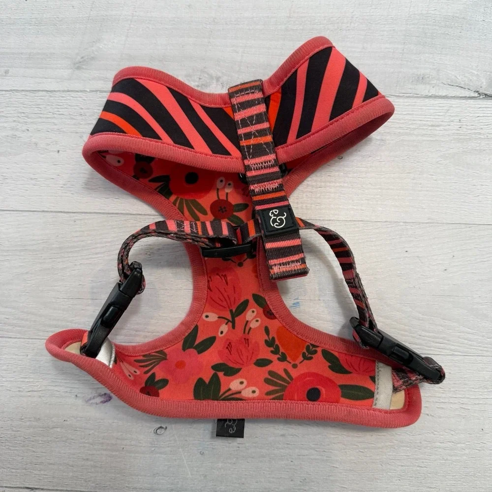Lucy & Co pet reversible floral and stripe pet harness‎ small